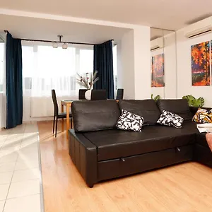 Old Town - Pet Friendly - Charming Escape Bucarest