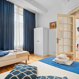 Golden Residences - & Penthouse In Old Town Bucarest
